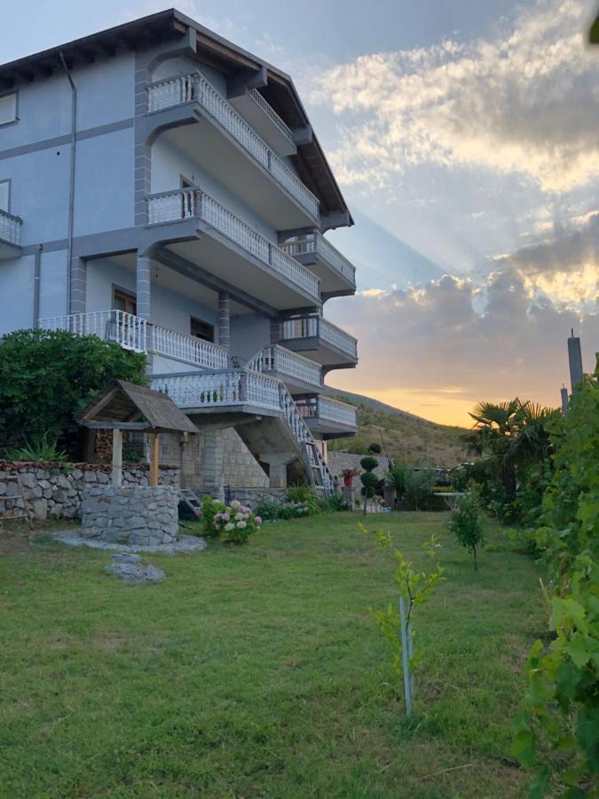 Bed and Breakfast Bella Vista Shkodra Exterior foto